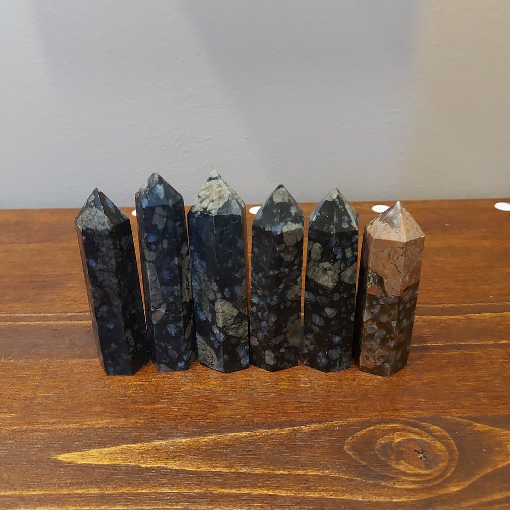 🔥 Sale 🔥 Intuitively Selected Que Sera Towers - Large